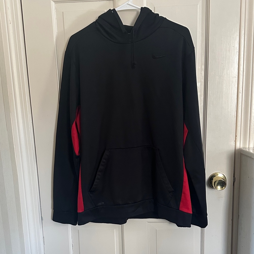 Nike Therma-Fit Black Hoodie with Red Panels Men’s XL